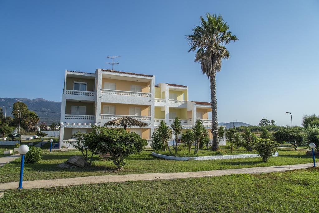 Byron Apartments Tigkaki  Exterior photo